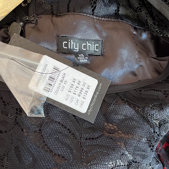 New City Chic belted black lace dress with red underlay plus size - Picture 5 of 8